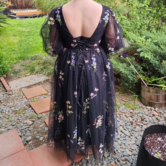 Puffy Sleeve Prom Dress / Flower Embroidery Tulle / Formal / Party Gown - Picture 2 of 2